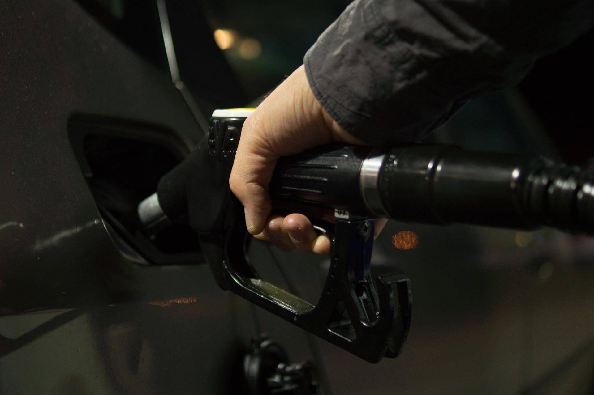 Economizar gasolina: 5 atitudes para o dia a dia